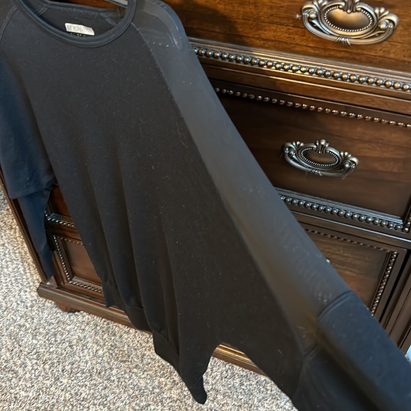 FOREVER 21 - Picture 3 of 3